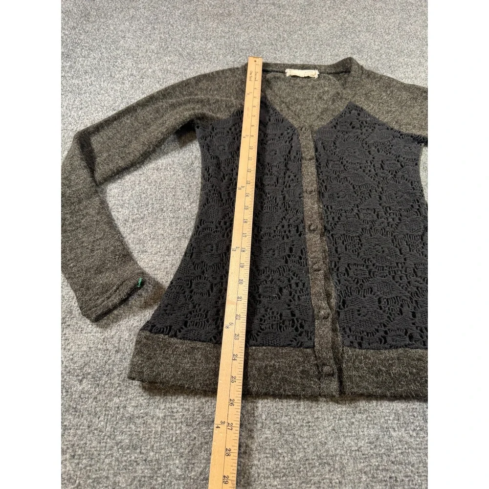 A'Reve‎ Womens Charcoal Grey Knit Cardigan Black Floral Lace Overlay V-Neck SZ S